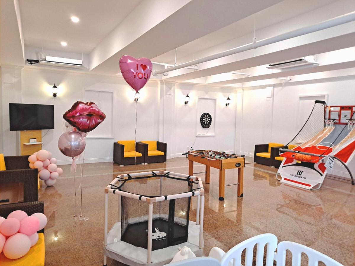 Goldone Hotel & Suites Сеогвипо Екстериор снимка