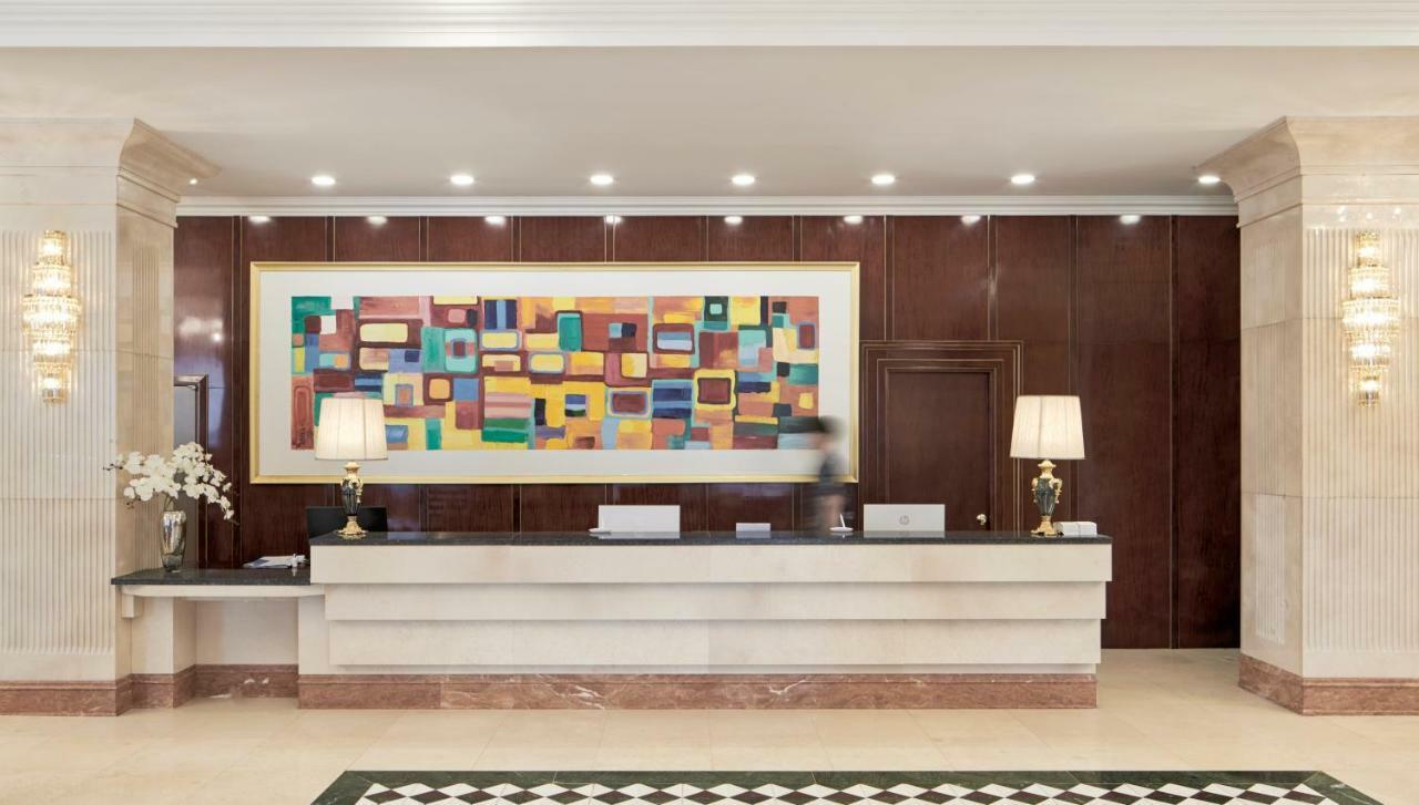 Goldone Hotel & Suites Сеогвипо Екстериор снимка